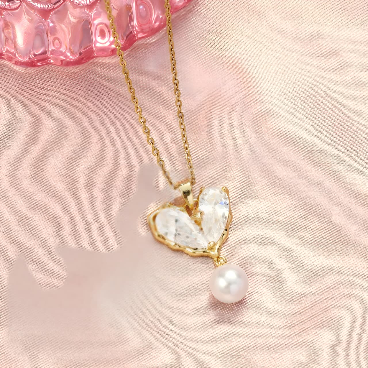 Charming Stone Heart Pearl Necklace by Gleamy