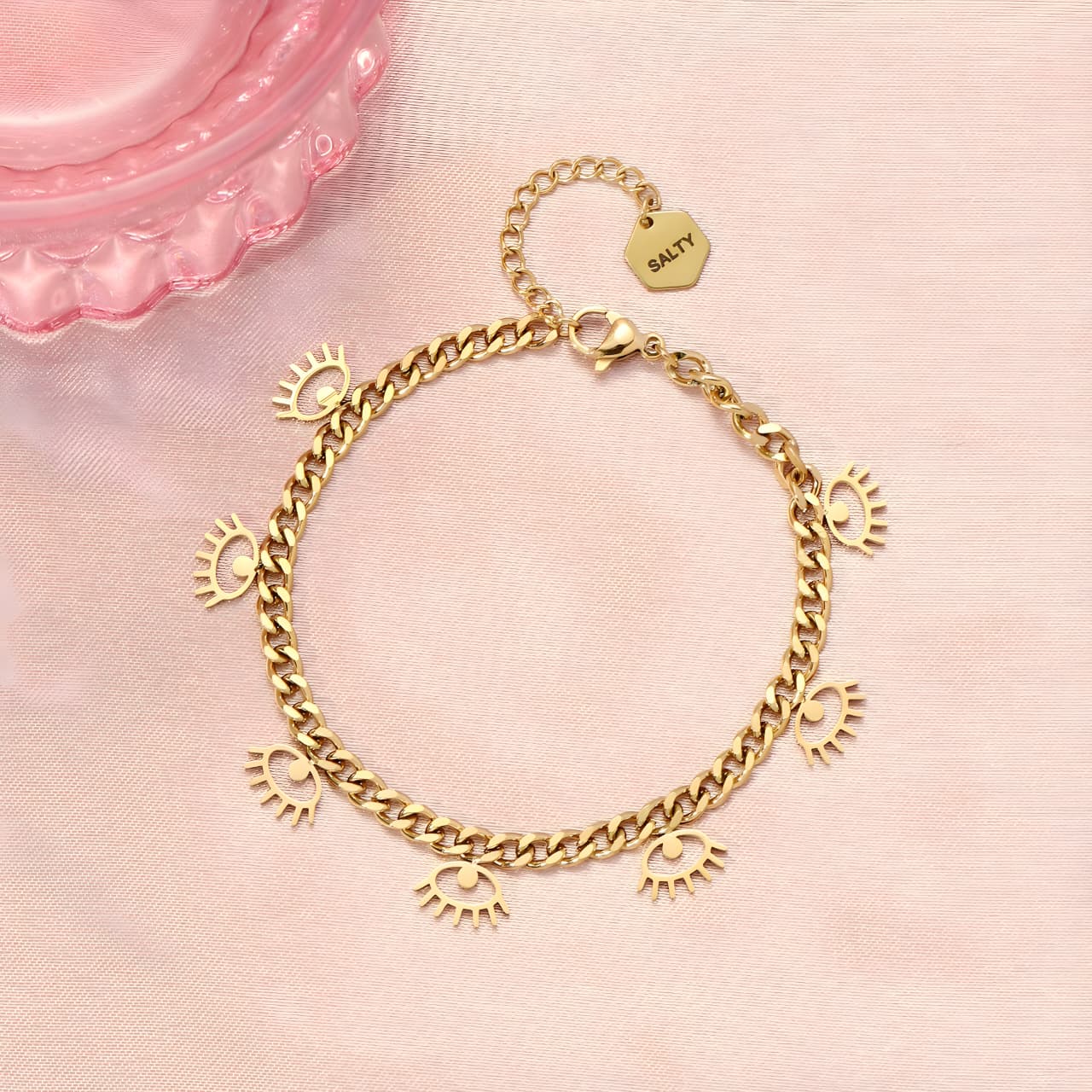 Protective Evil Eye Bracelet by Gleamy