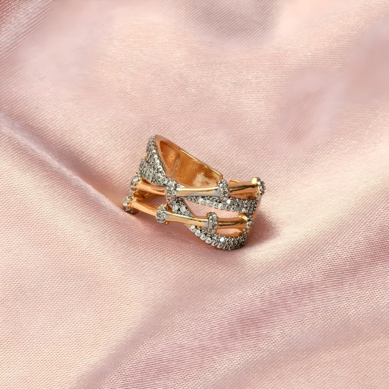 Irya Diamond Ring by Gleamy