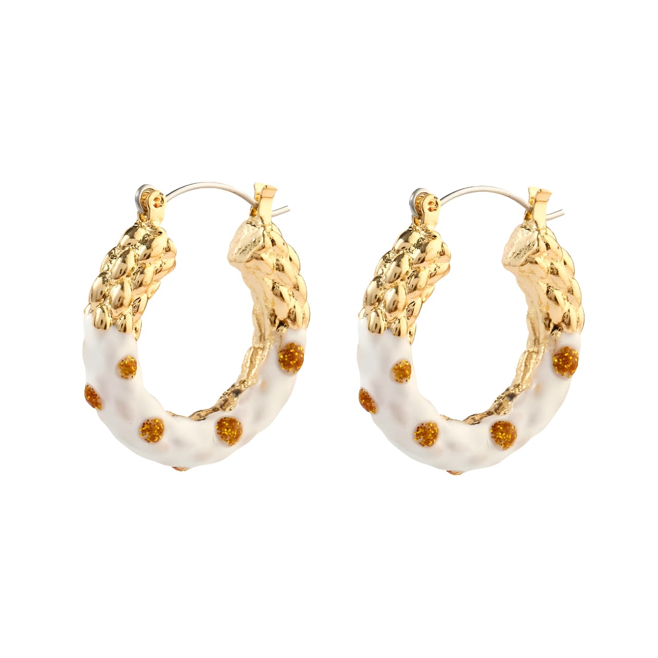 Fulgent Luxury Gold Earring by Gleamy