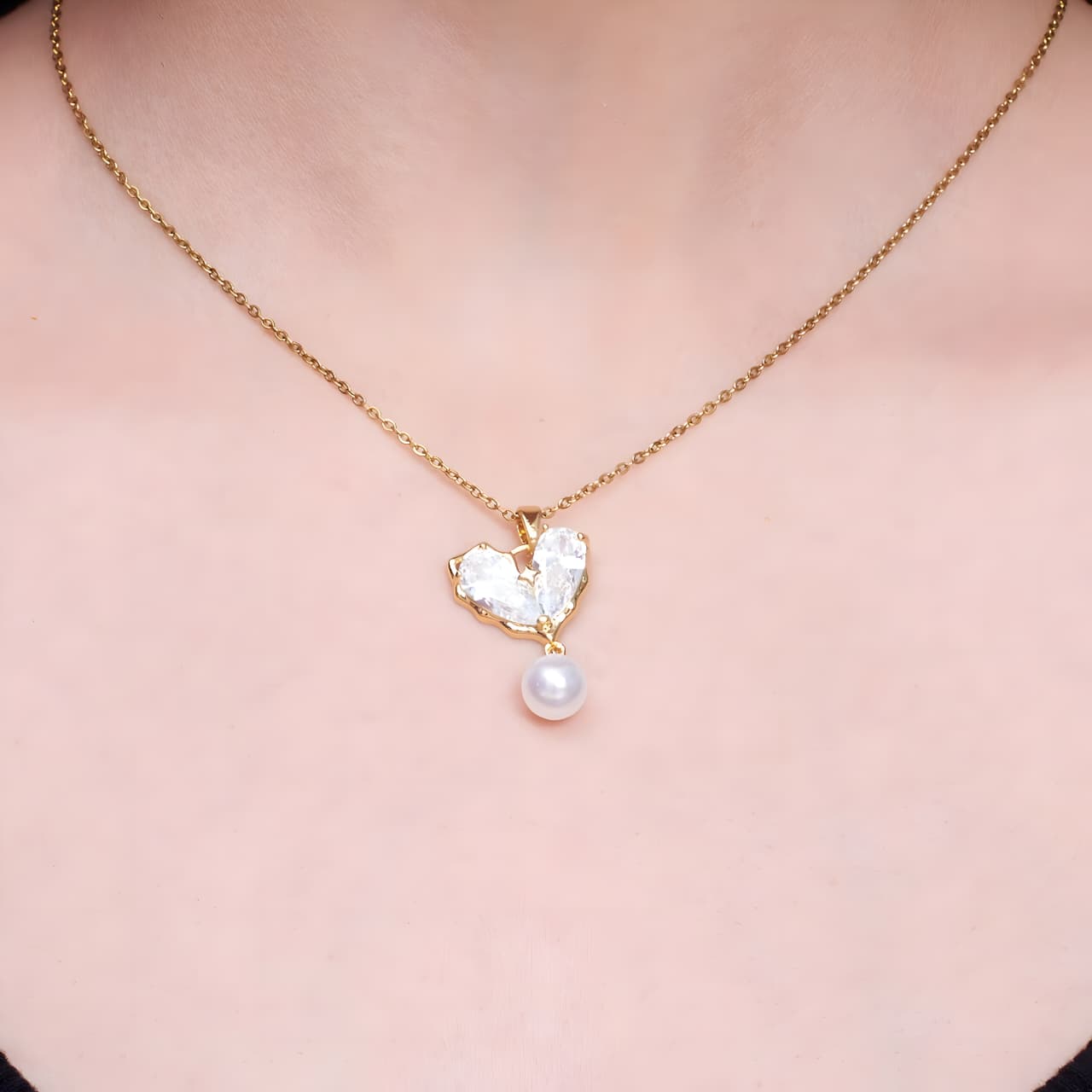 Charming Stone Heart Pearl Necklace by Gleamy