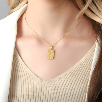 Eye of Destiny Necklace by gleamy