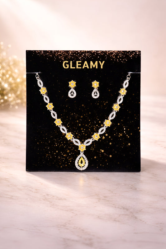 Gleamy Luxe Elegance Gift Hamper by Gleamy