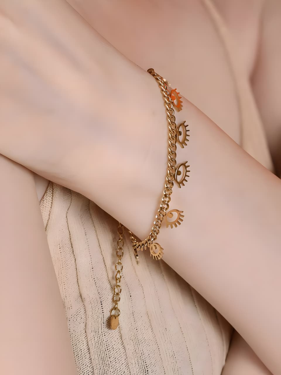 Protective Evil Eye Bracelet by Gleamy